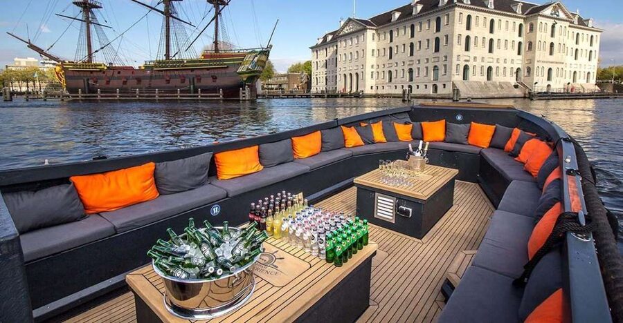 Amsterdam: Private Cruise with Drinks & Optional Snacks - Unlimited drinks are the main value