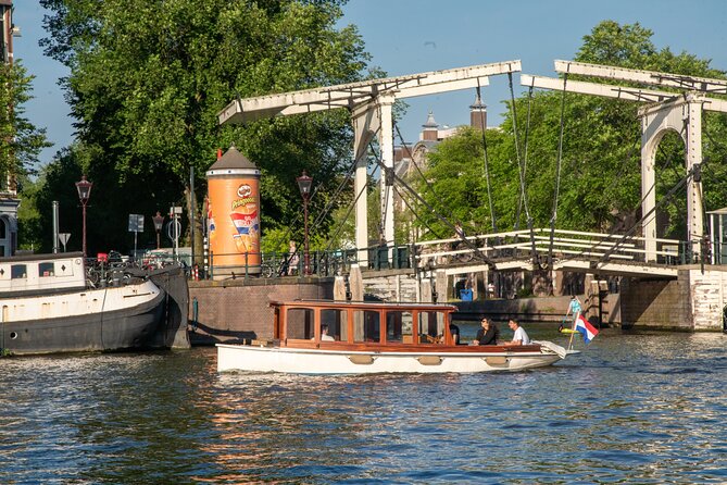 Amsterdam Private Dinner Cruise incl Drinks & 2-course Dinner 2hr - How dinner works onboard