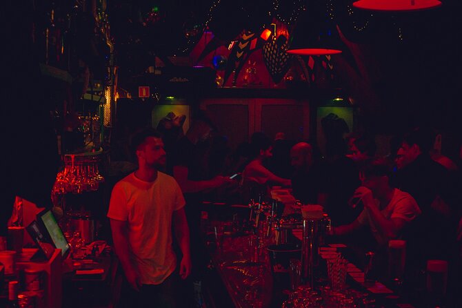Amsterdam Private Pub Crawl in the City Center - Moving from bars to the Rembrandtplein club