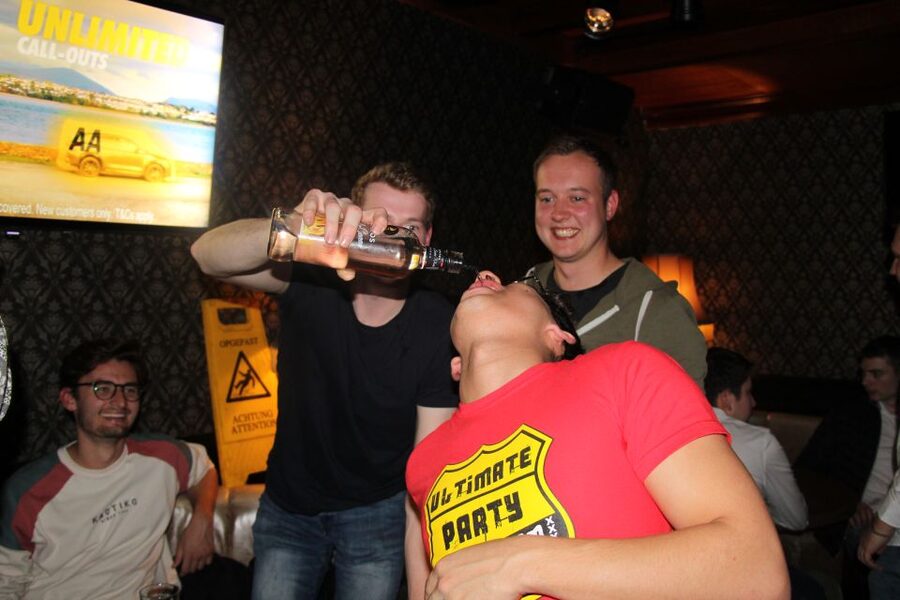 Amsterdam: Red-Light District Pub Crawl and Booze Boat Tour - Is $56 a good price?