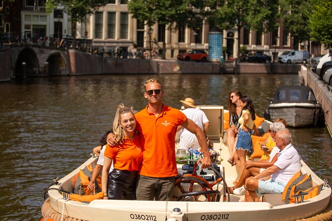 Amsterdam: Saloon Boat Cruise + Unlimited Drinks & Bite option - Who will get the most from this cruise