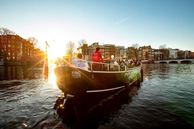 Amsterdam Sunset Canal Cruise with Live Guide and Open Bar - What the electric boat adds