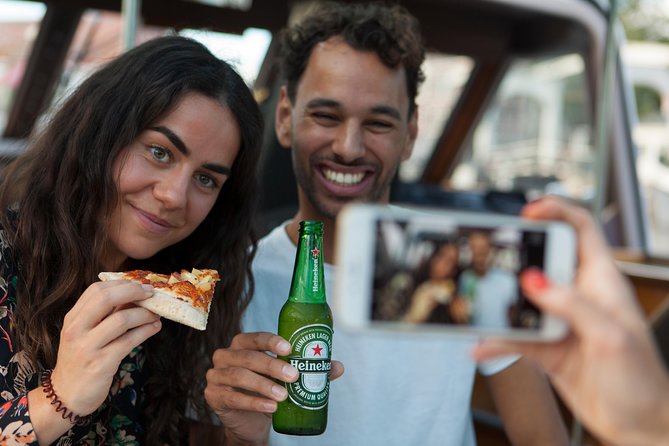 Amsterdam The Original Pizza Cruise with Unlimited Drinks - Finding the boat at Damrak 22