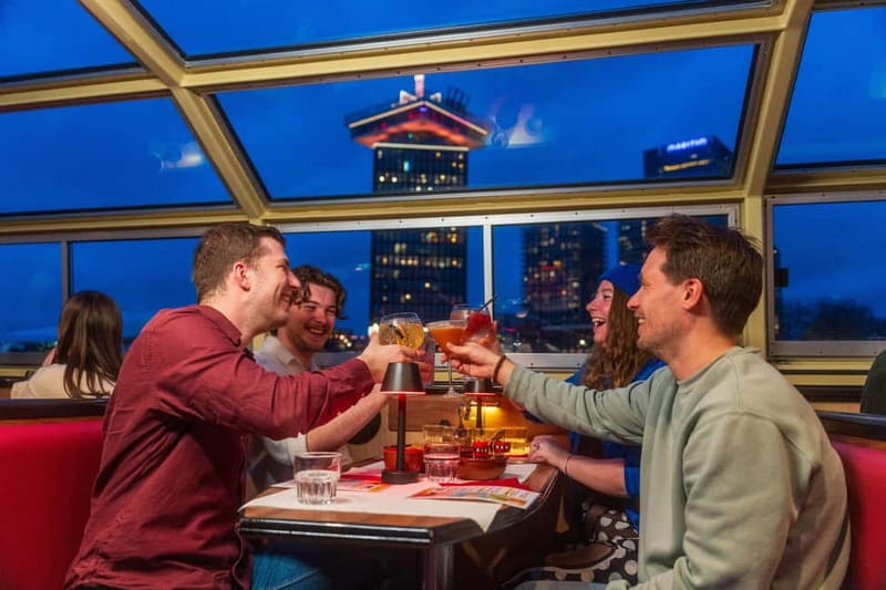 Amsterdam: Unlimited Cocktails Cruise on the Canals - Nachos, olives, and the limits of the food