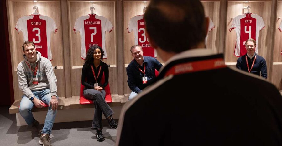 Amsterdam: VIP Johan Cruijff ArenA Tour with Drink and Scarf - What the guides add to the visit