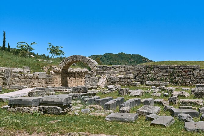 Ancient Olympia Private Full Day from Athens with Great Lunch & Drinks Included - Who should choose this Olympia outing?