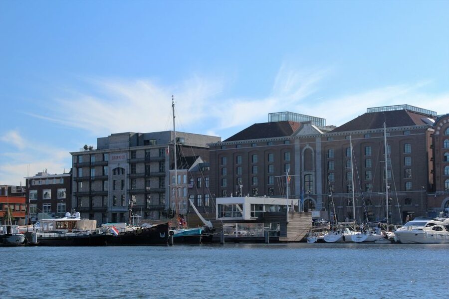 Antwerp: Private Old Harbour Boat Tour Incl. Drinks & Snacks - What the guide adds to the experience