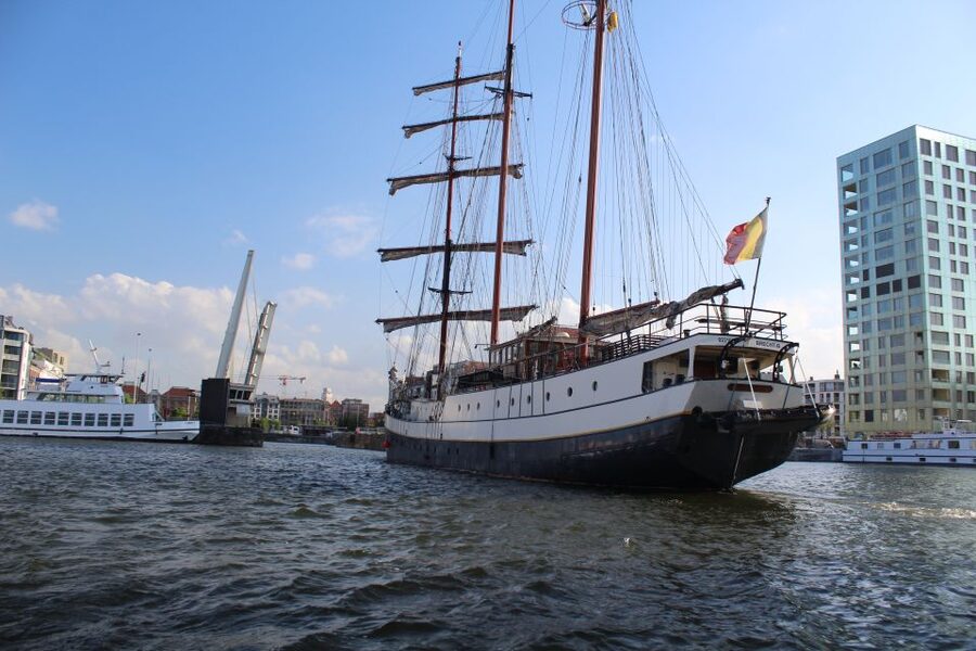 Antwerp: Private Old Harbour Boat Tour Incl. Drinks & Snacks - Is $56 per person good value?