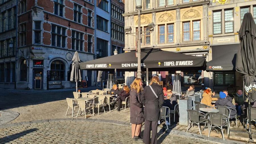 Antwerp: Pub Crawl in the Historical City - Three Pubs, Three Different Drinks