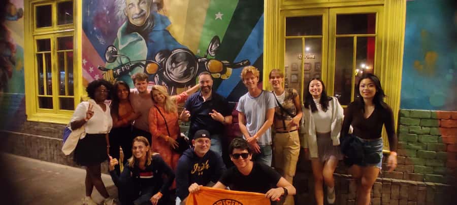 Arequipa: Pub Crawl with Skip-The-Line Access and Drinks - Walking through three bars
