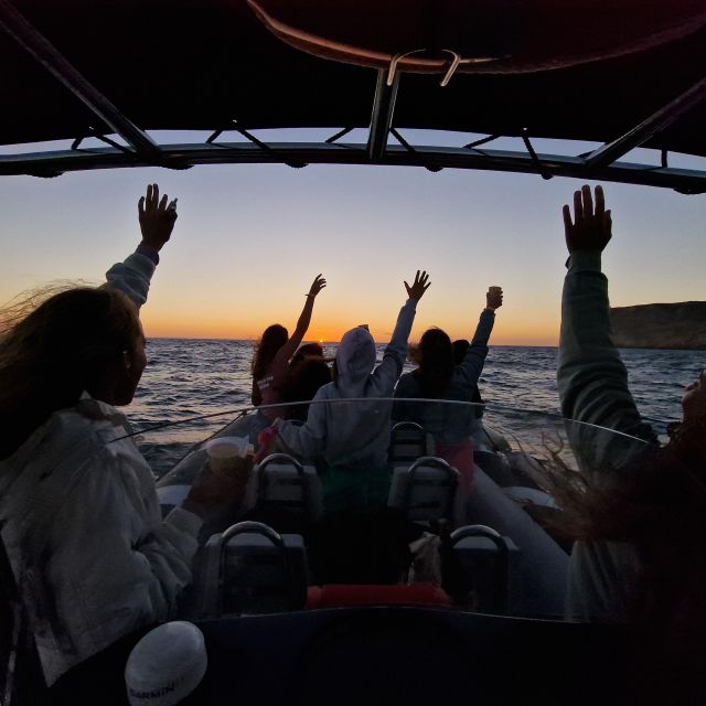 Arrábida Natural Park/Sesimbra: Sunset on Board with drinks - Praia da Mijona and the slower coastal cruise