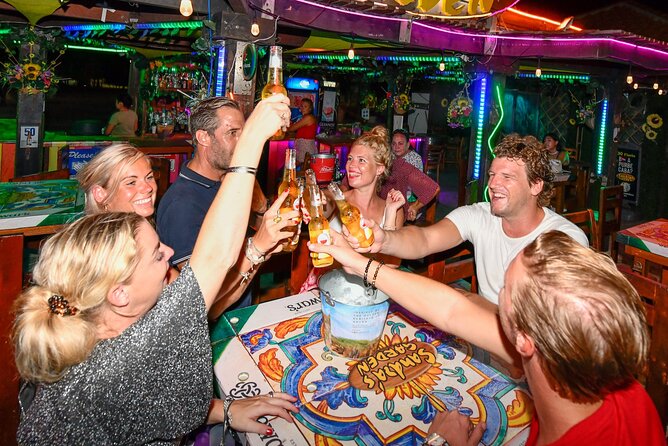 Aruba Nightlife and Barhopping on Chogogo Party Bus - Who will enjoy this Aruba night out