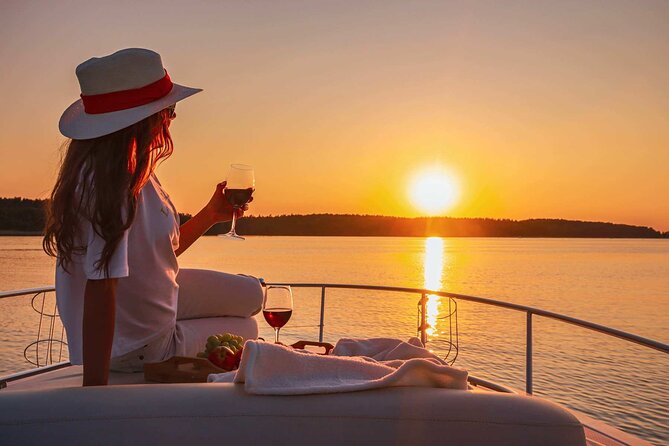 Athens Riviera Sunset Cruise with Snacks and Drinks Included - Crew service and group size