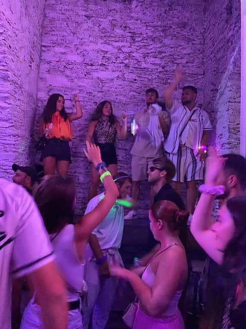 Athens Ultimate Bar Crawl - What the included drinks are worth