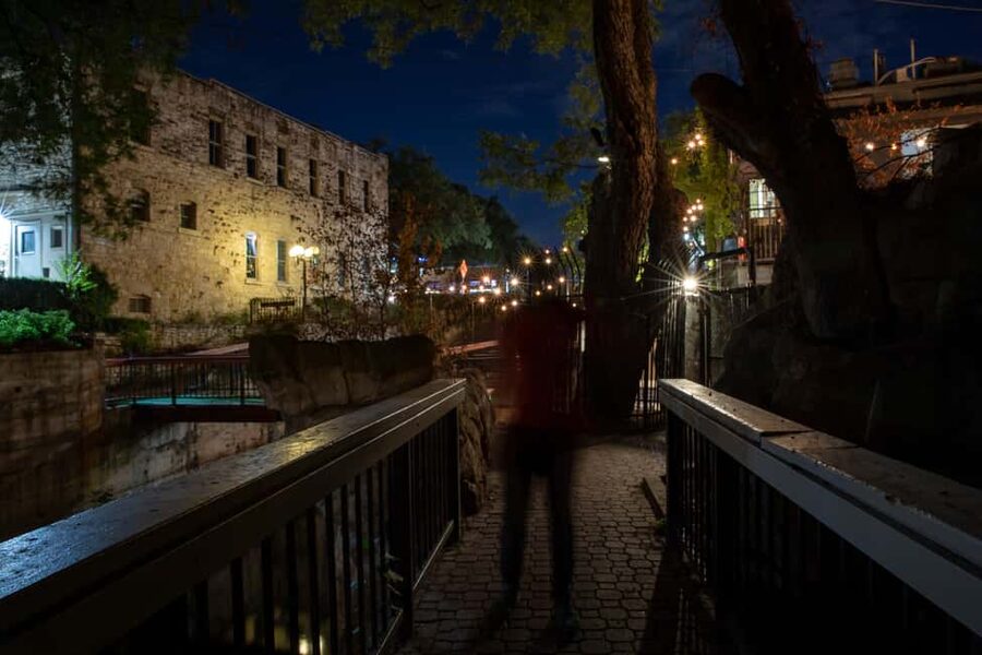 Austin’s Spirits & Spirits Haunted Pub Crawl - Timing, walking comfort, and what to bring
