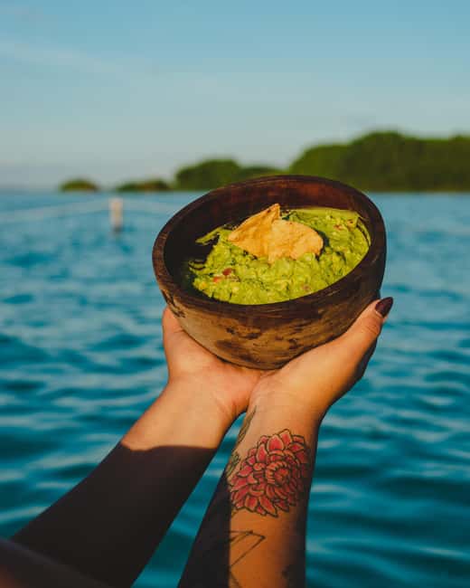 Bacalar Lagoon Sailing Tour with Open Bar and Mexican Lunch - Why Bacalar Lagoon works so well under sail
