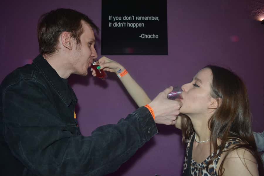 Baku: Guided Bar Crawl with Shots and Nightclub Entry - What the $31 price really covers