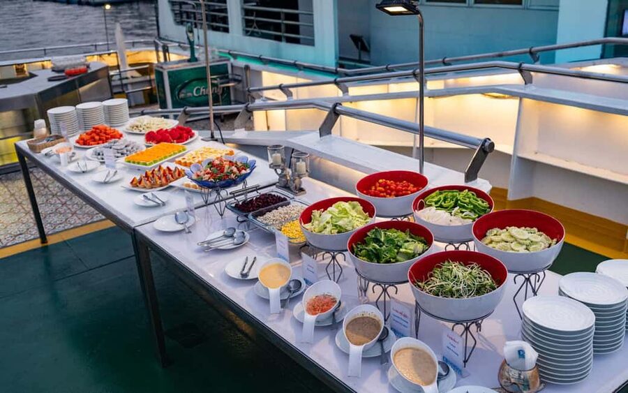 Bangkok: Carnival Dinner Cruise with Free-Flow Beer & Buffet - What you see during the two-hour route