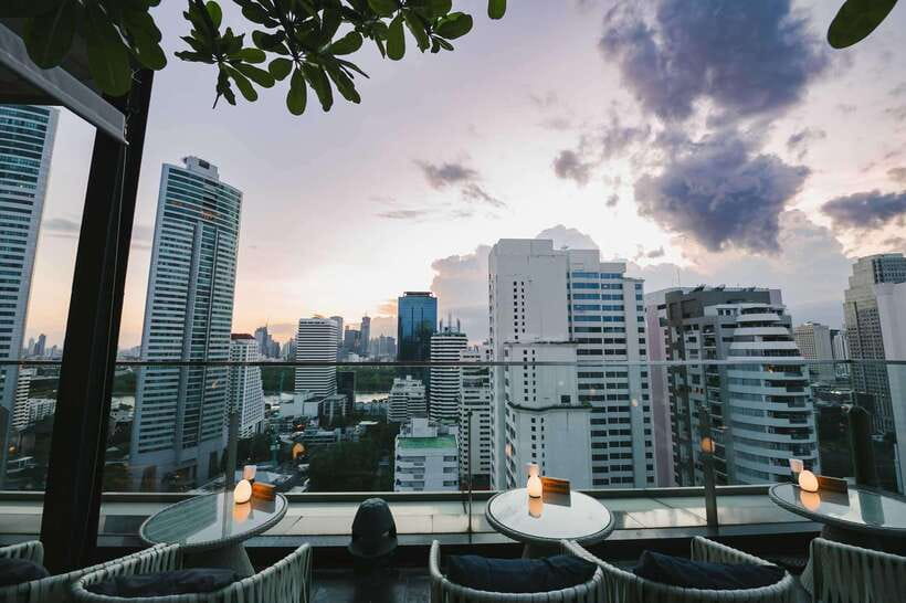 Bangkok: Sky on 20 Rooftop Bar With Free Flow Drinks - Who will enjoy this rooftop stop