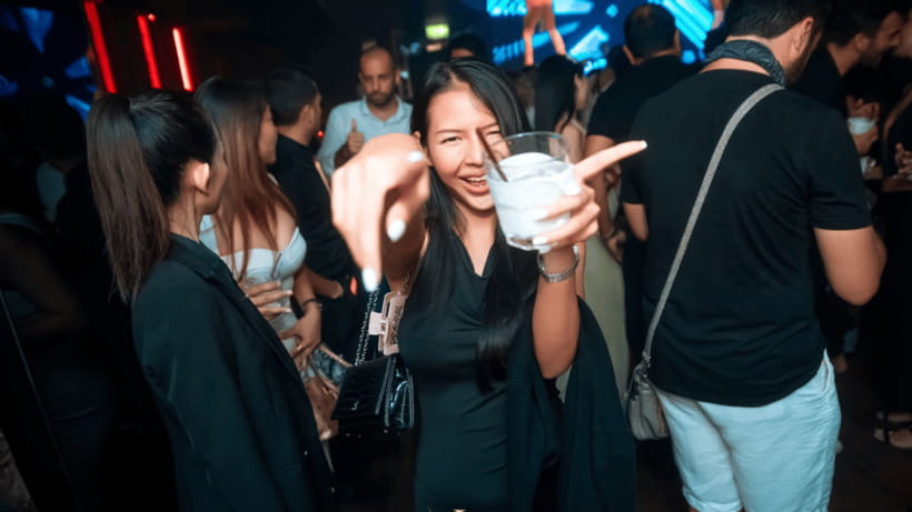 Bangkok: The Speakeasy, Rooftop & Iconic Venues Pub Crawl - Don’t Open The Fridge and Bangkok’s playful side