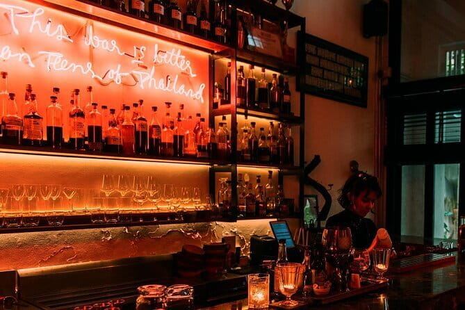 Bangkok Tuk Tuk Night Tour with food & drinks in Siam & Silom - Is this Bangkok night tour right for you?