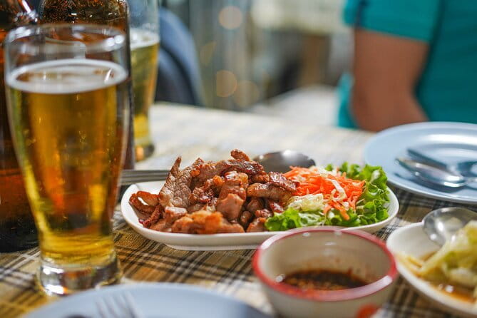 Bangkok Tuk Tuk Night Tour with food & drinks in Siam & Silom - Siam starts with an open-air Thai meal