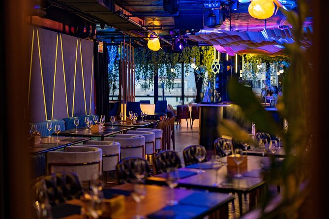 Bar Crawling - Control Club shifts the pace