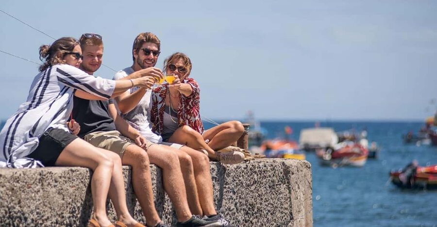 Bar hopping & Poncha Workshop in Funchal - At a glance