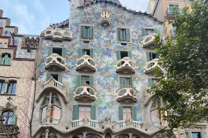 Barcelona: Bar Crawl at Gaixample - Should You Book the Gaixample Bar Crawl?