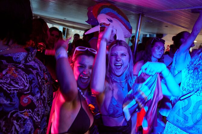 Barcelona Boat Party Cruise with Drinks & Live DJ - What the two-hour schedule feels like