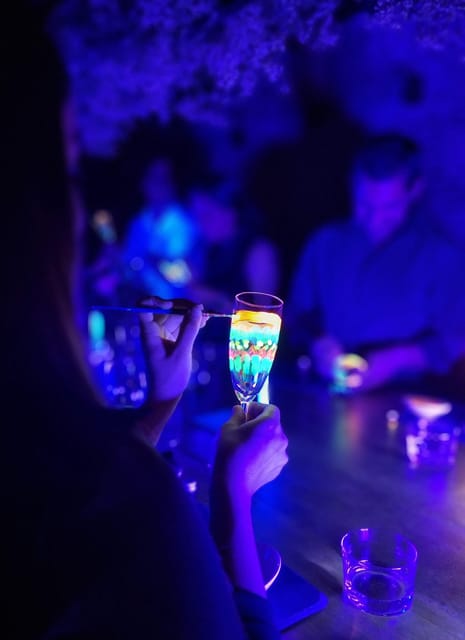 Barcelona: Cocktail Class Workshop - Make Shake Cook & Paint - Three cocktails, three different ways to play