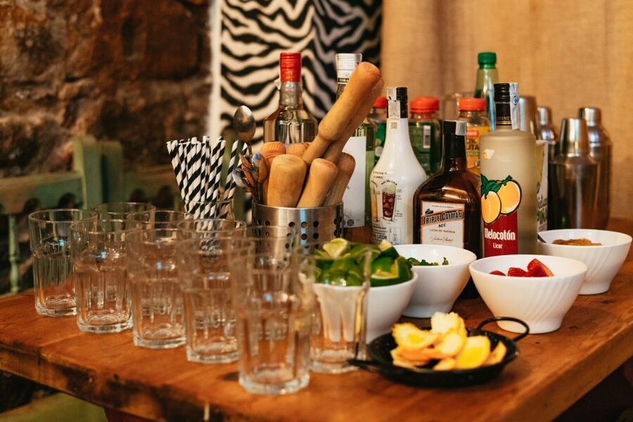 Barcelona: Cocktail Master Class by Mixologist with Tapas - Tapas that keep the cocktails grounded