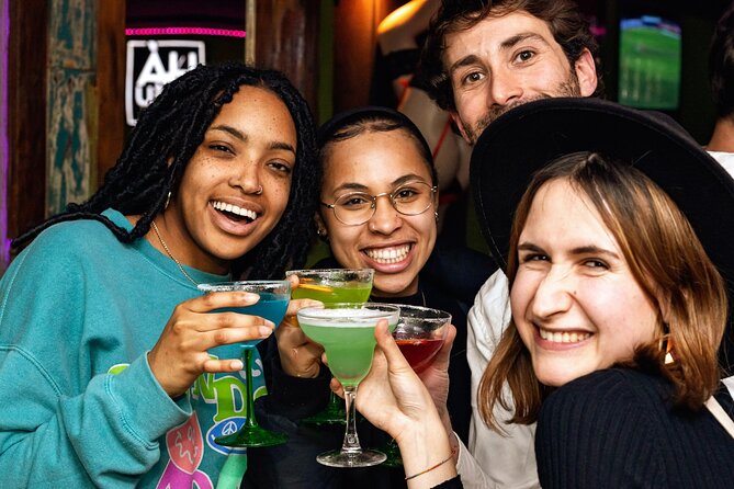 Barcelona Dark History Night Walking Tour With Drinks - The important difference between dark history and nightlife