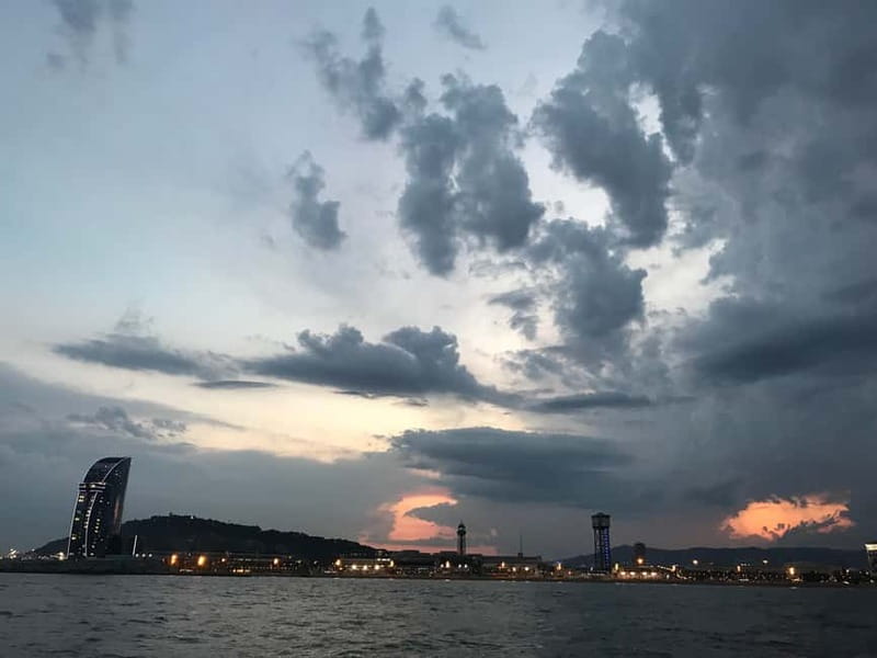 Barcelona: Daytime or Sunset Cruise with Drinks - Is $34 good value?