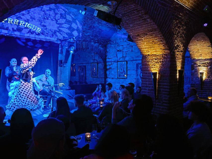 Barcelona: Exclusive Flamenco Show at El Paraigua with Drink - Why the cellar changes the experience