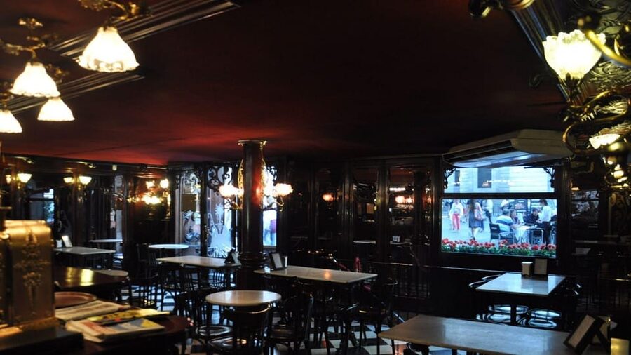 Barcelona: Exclusive Flamenco Show at El Paraigua with Drink - Practical advice for making the hour count