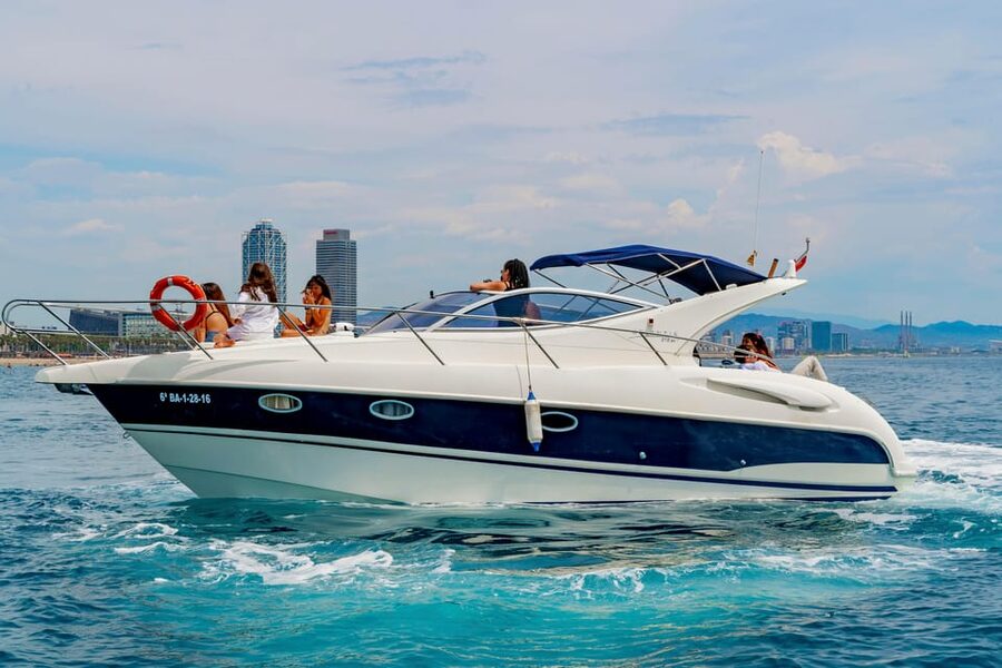 Barcelona: Exclusive Yatch tour with Drinks and Snacks - Barcelona’s best views from offshore
