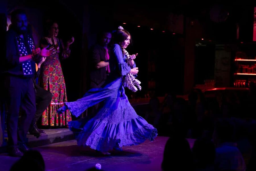 Barcelona: Flamenco Show with Drink Option at La Rambla - Why the intimate seating changes the show