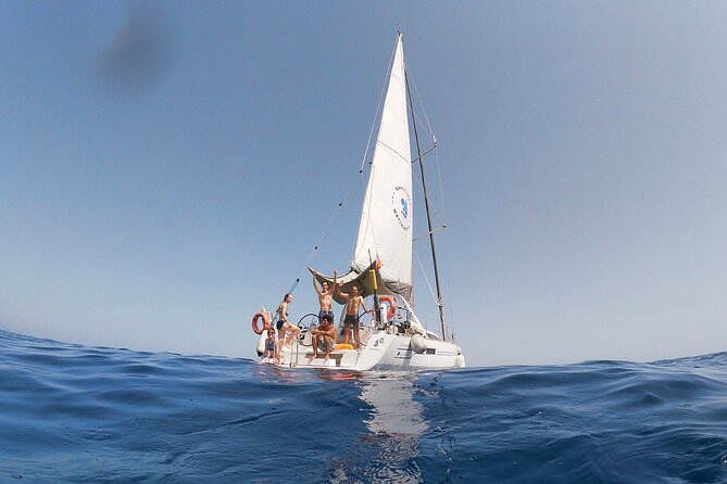 Barcelona: Mediterranean Sailing Experience with Open Bar - What this Barcelona sailing trip is really like