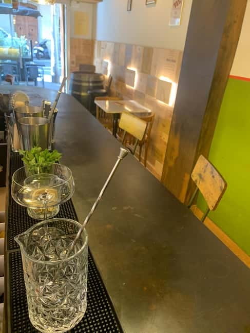 Barcelona: Mixology class: create a cocktail that reflects your personality! - Homemade tapas make the tasting more useful