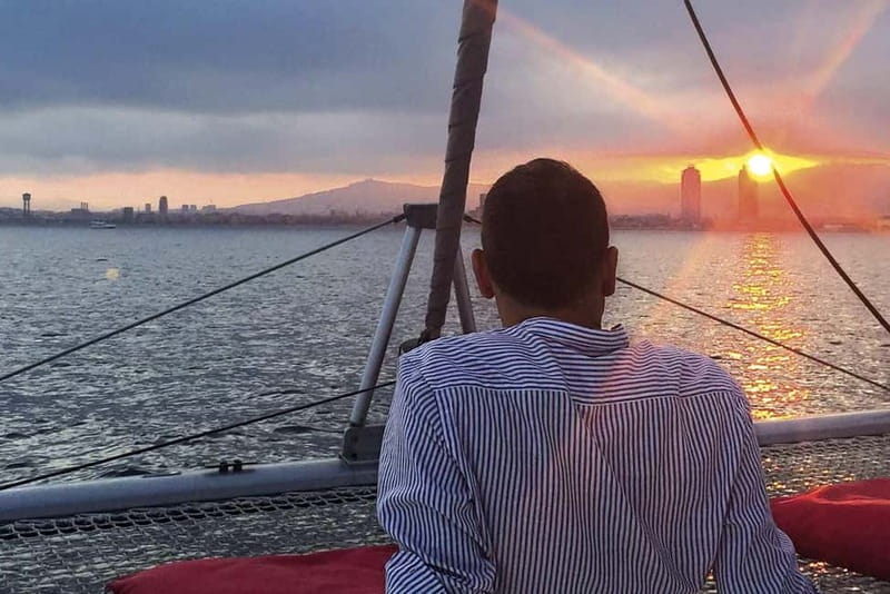 Barcelona: Premium Shared Sunset Cruise (Drinks & Snacks) - Key points to know before booking