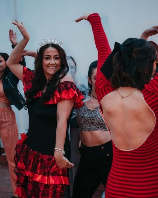 Barcelona: Rooftop Salsa Class with Bottomless Sangria - How much value do you get for $60?