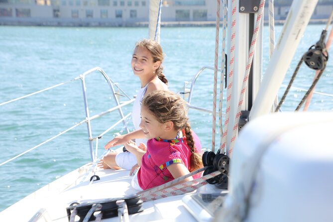 Barcelona Sailing Experience: Spanish Tapas and Premium Open Bar - How to Plan Your Day Around the Sail