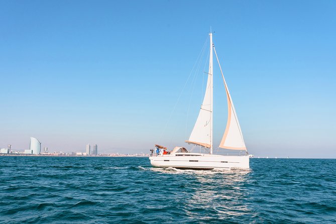 Barcelona Sailing: Light Snacks & Open Bar with Private Option - Who will enjoy this sailing trip most?