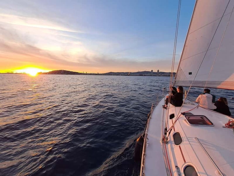 Barcelona: Sailing Tour with Drinks and Snacks - Is $33 good value?