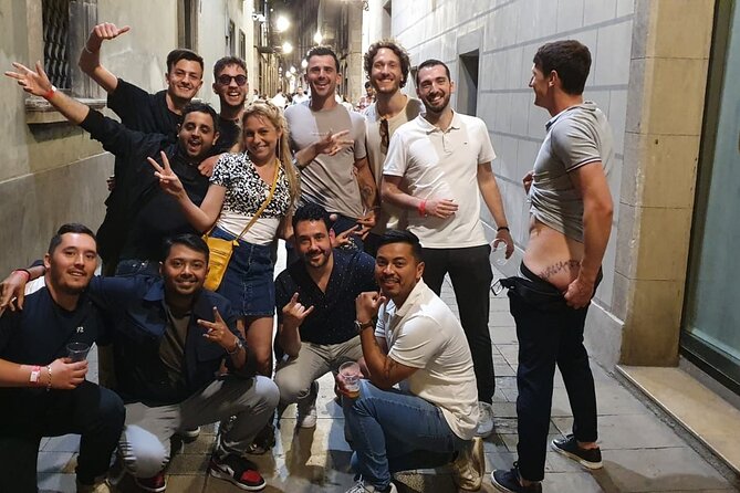 Barcelona speakeasy tapas pub crawl with hidden bars - Ending at a club, not a quiet pub