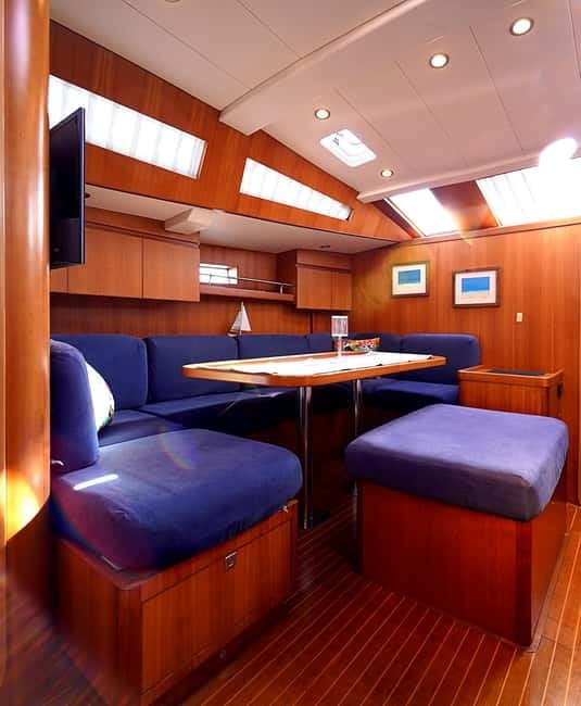 Barcelona: Sunset or Afternoon Yacht Cruise with Drinks - From Harbor Yachts to the Open Mediterranean