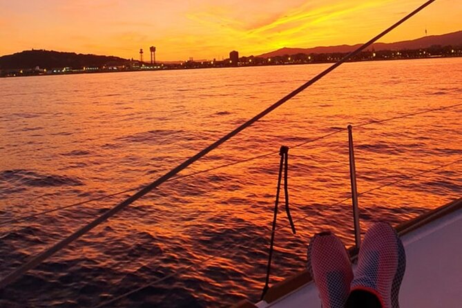 Barcelona Sunset Private Sailing with Open Bar & Snacks - Drinks, snacks, and the private-boat advantage