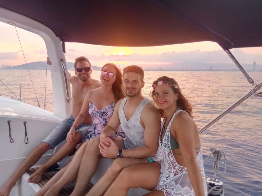 Barcelona: Sunset Sailing Tour with Open Bar & Snacks - The first five minutes: safety and settling in
