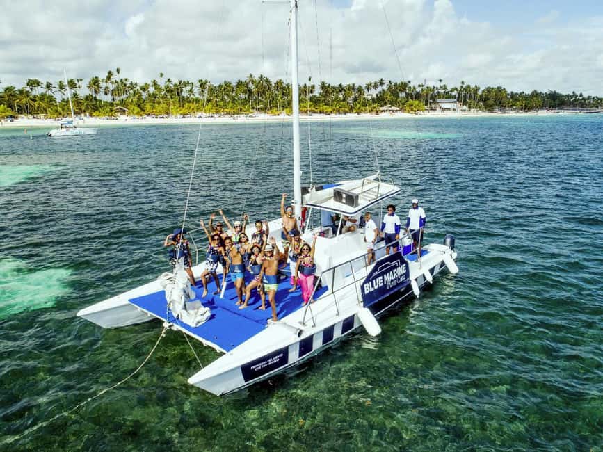 Bávaro: Punta Cana Catamaran Tour with Open Bar and Snacks - Snorkeling over coral reefs